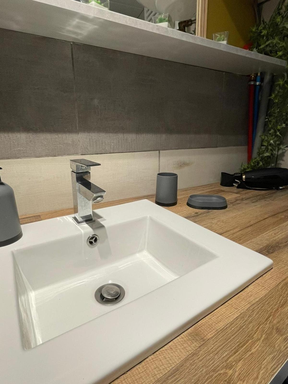 Apartament Le Petit Republicain Le Péage-de-Roussillon Zewnętrze zdjęcie